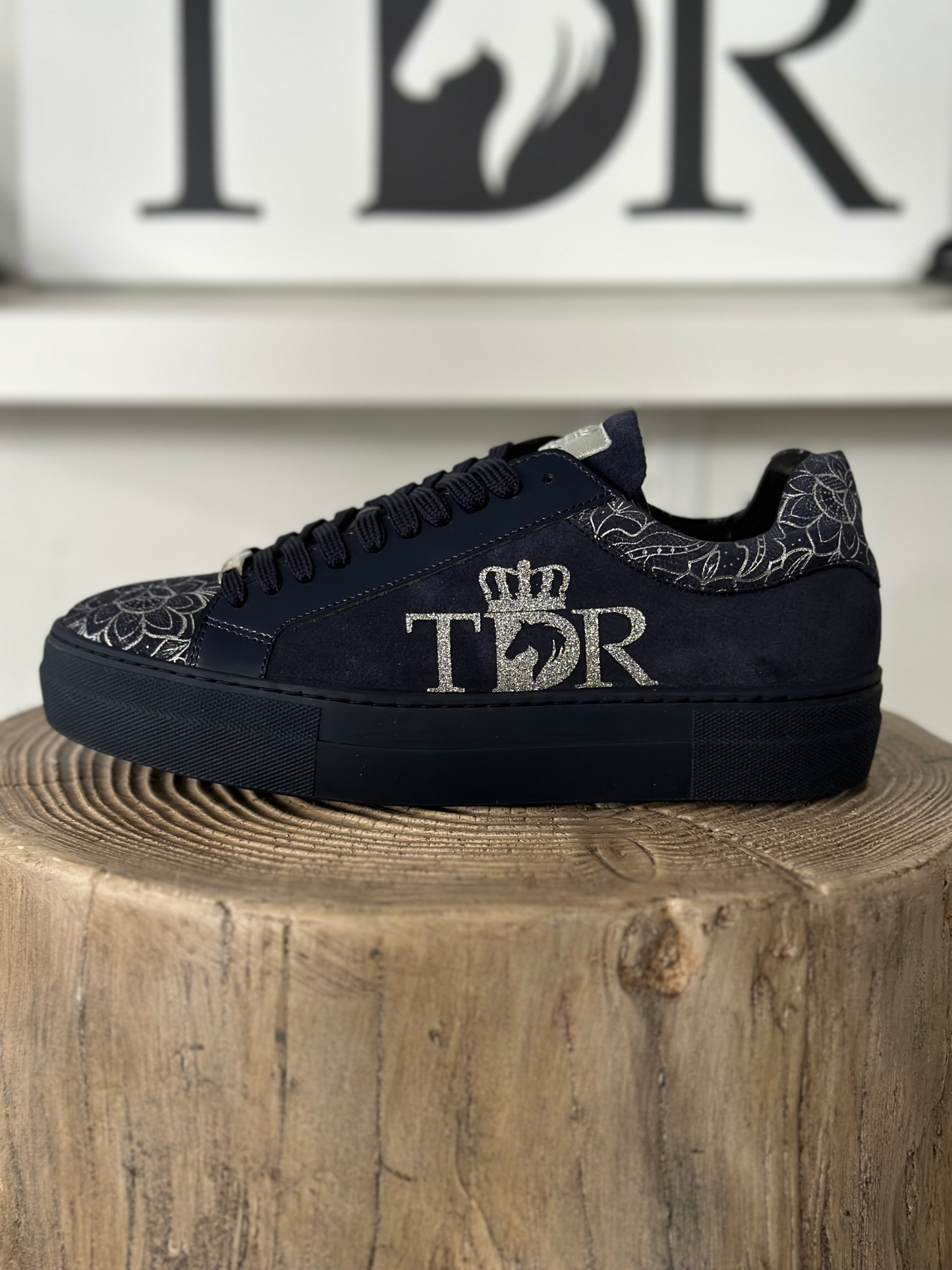 TDR Blue Flower Edition (Kingsley Moroni)