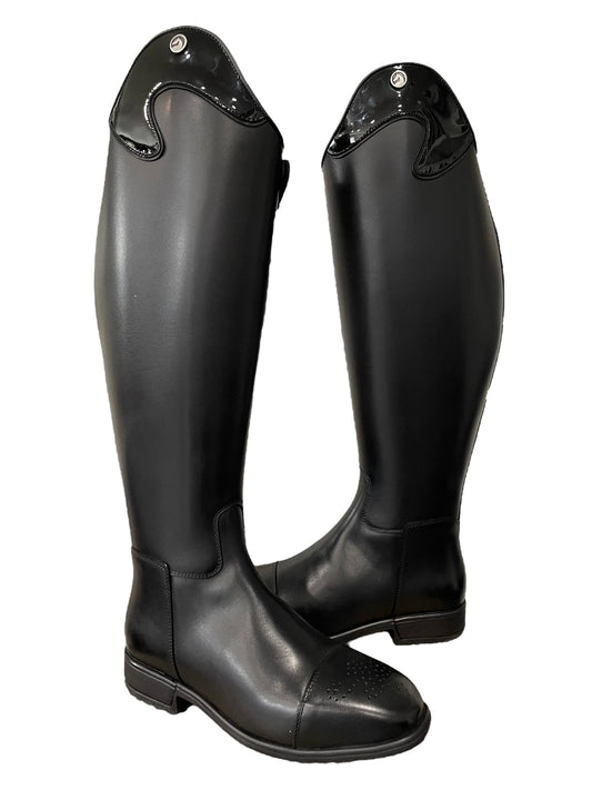 Chester Aachen (Black with Patent and Brogues)