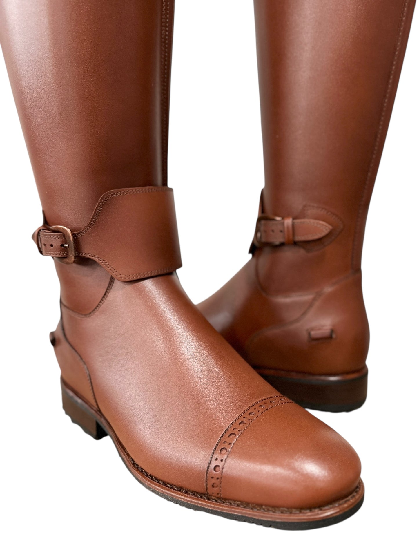 TDR's Lisa D 2.0 (DeNiro Bellini with Straps)