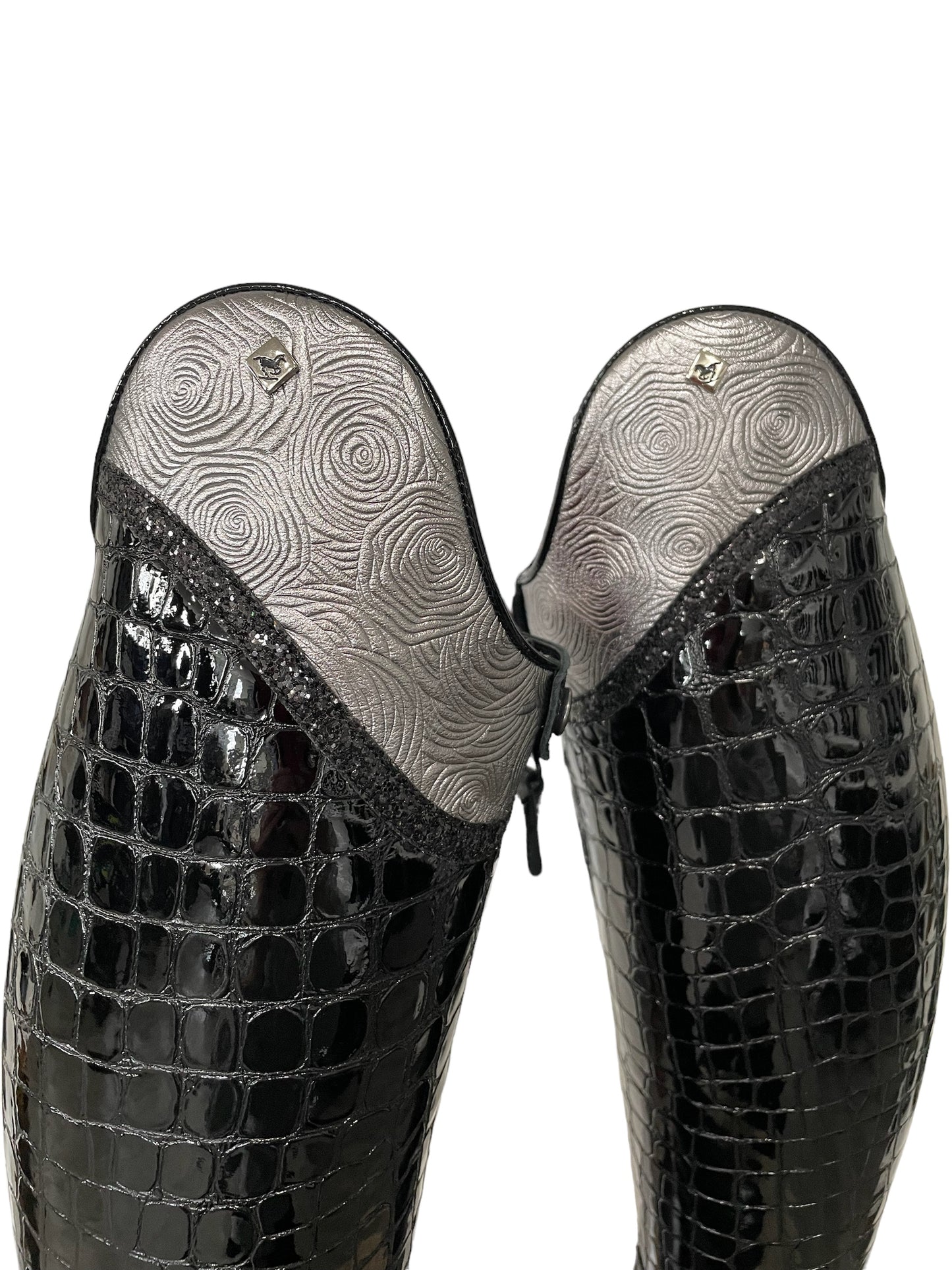 TDR's Lisa G (DeNiro Bellini)