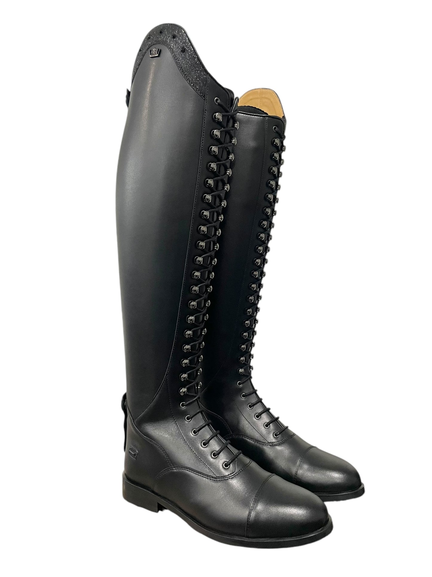 TDR's Carrie H 2.0 (Kingsley Boston)
