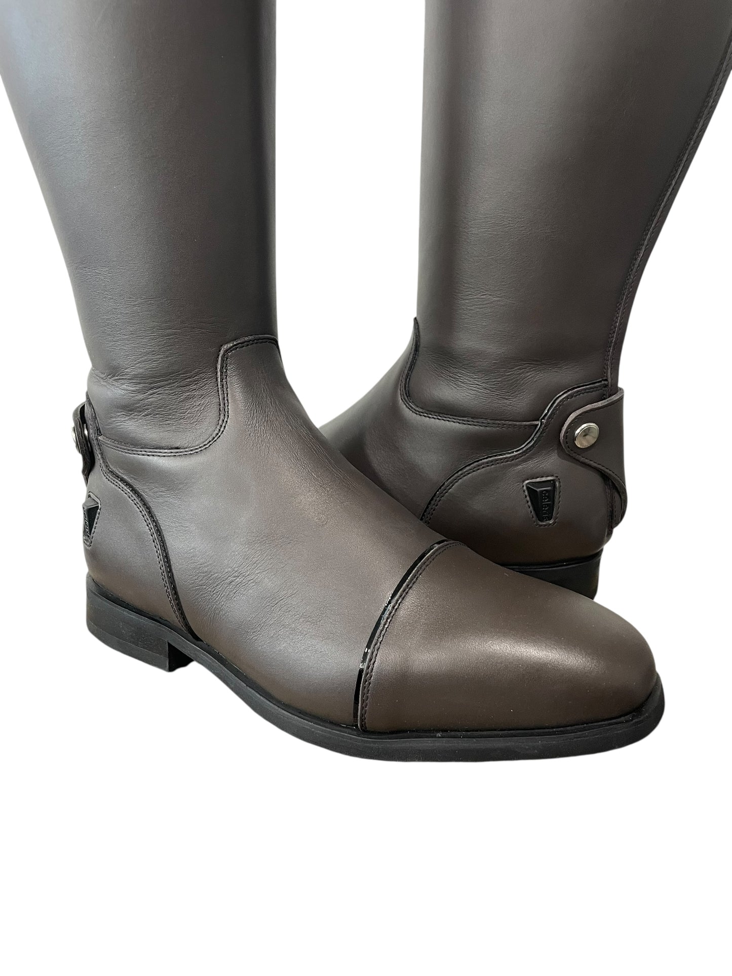 Celeris Diogo (Brown)