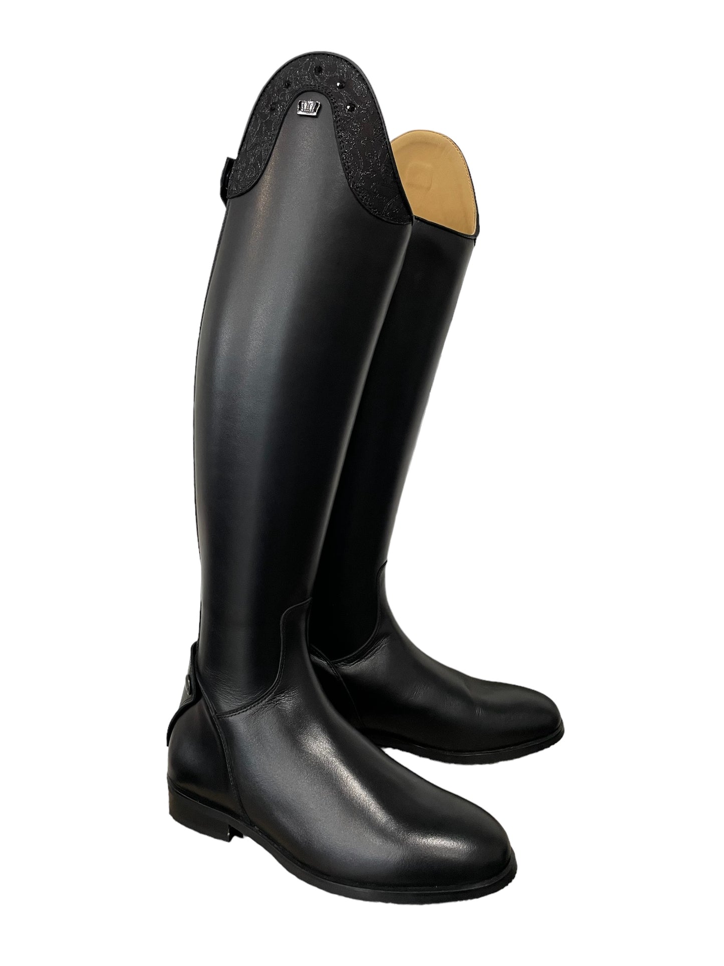Kingsley Maris (Aspen Black w/ Elba)
