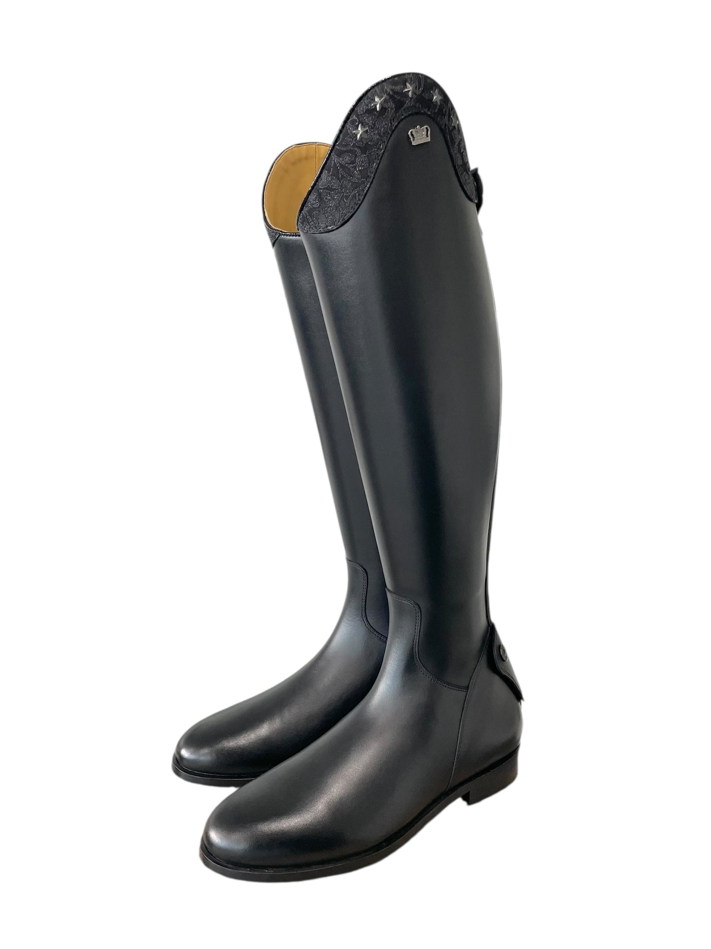 TDR's Laura V (Kingsley Maris)