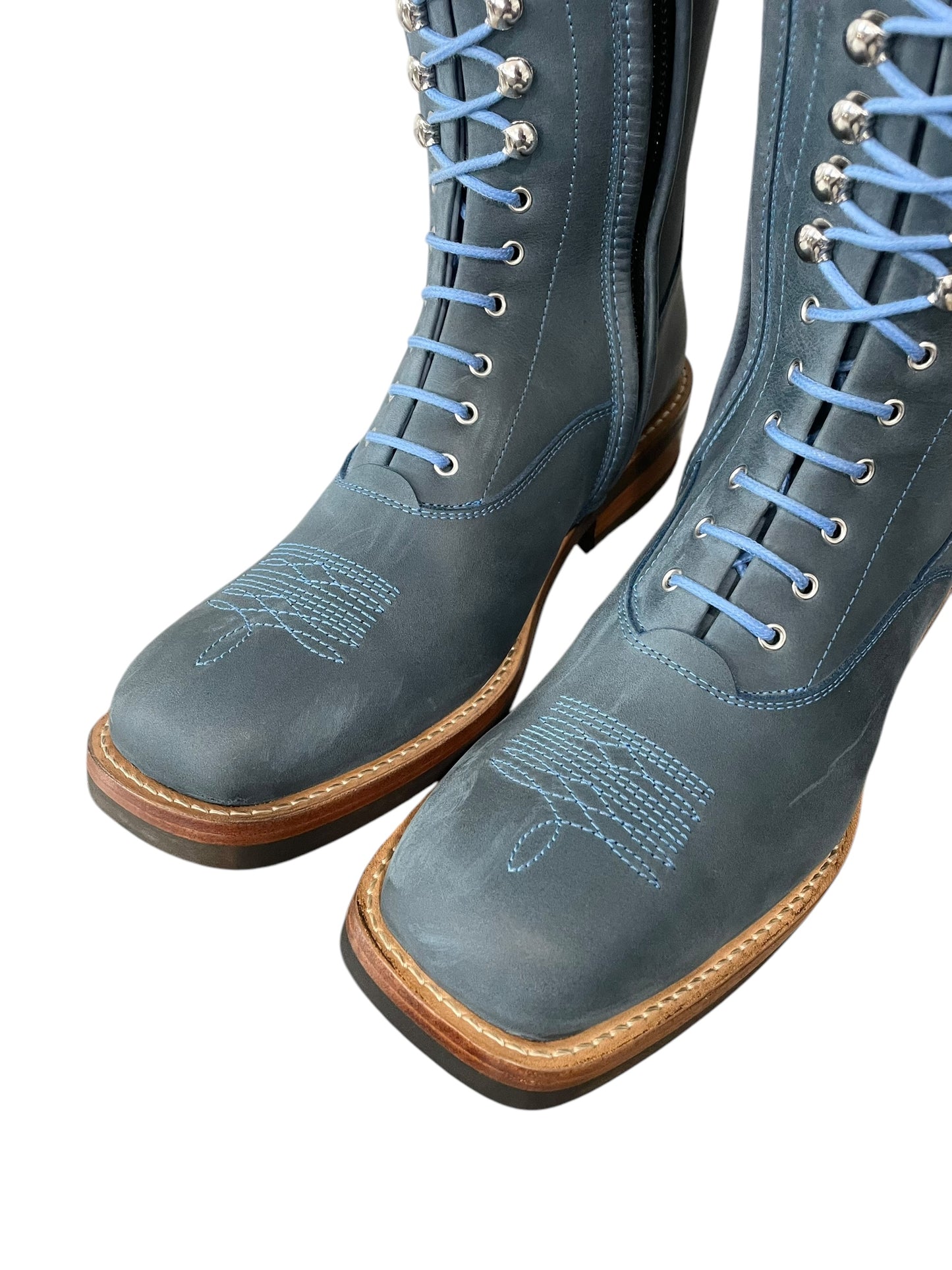 TDR's Christa (Kingsley Orlando 02 with Denver Sole)