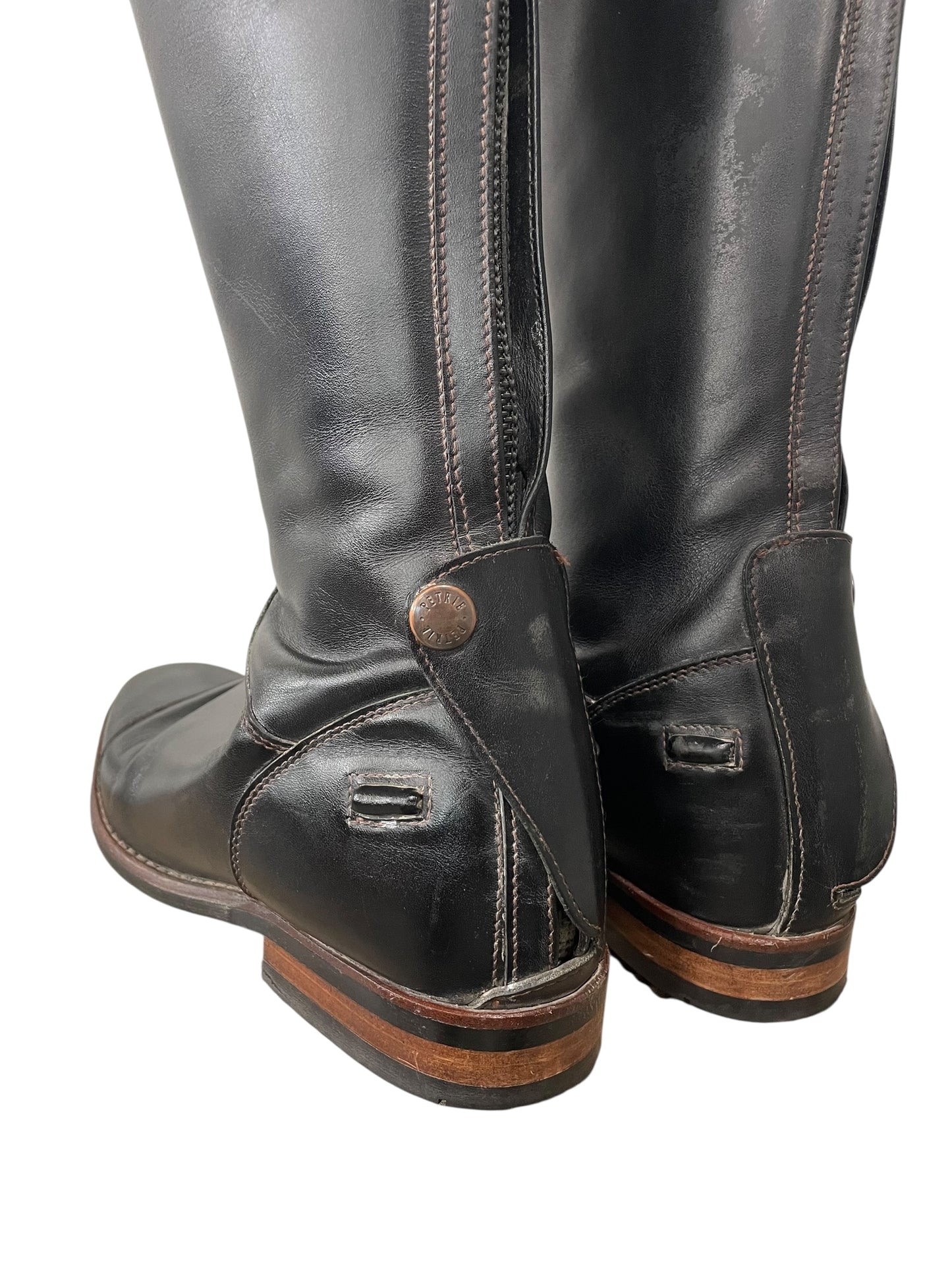 Petrie CONSIGNMENT (39/46/36)