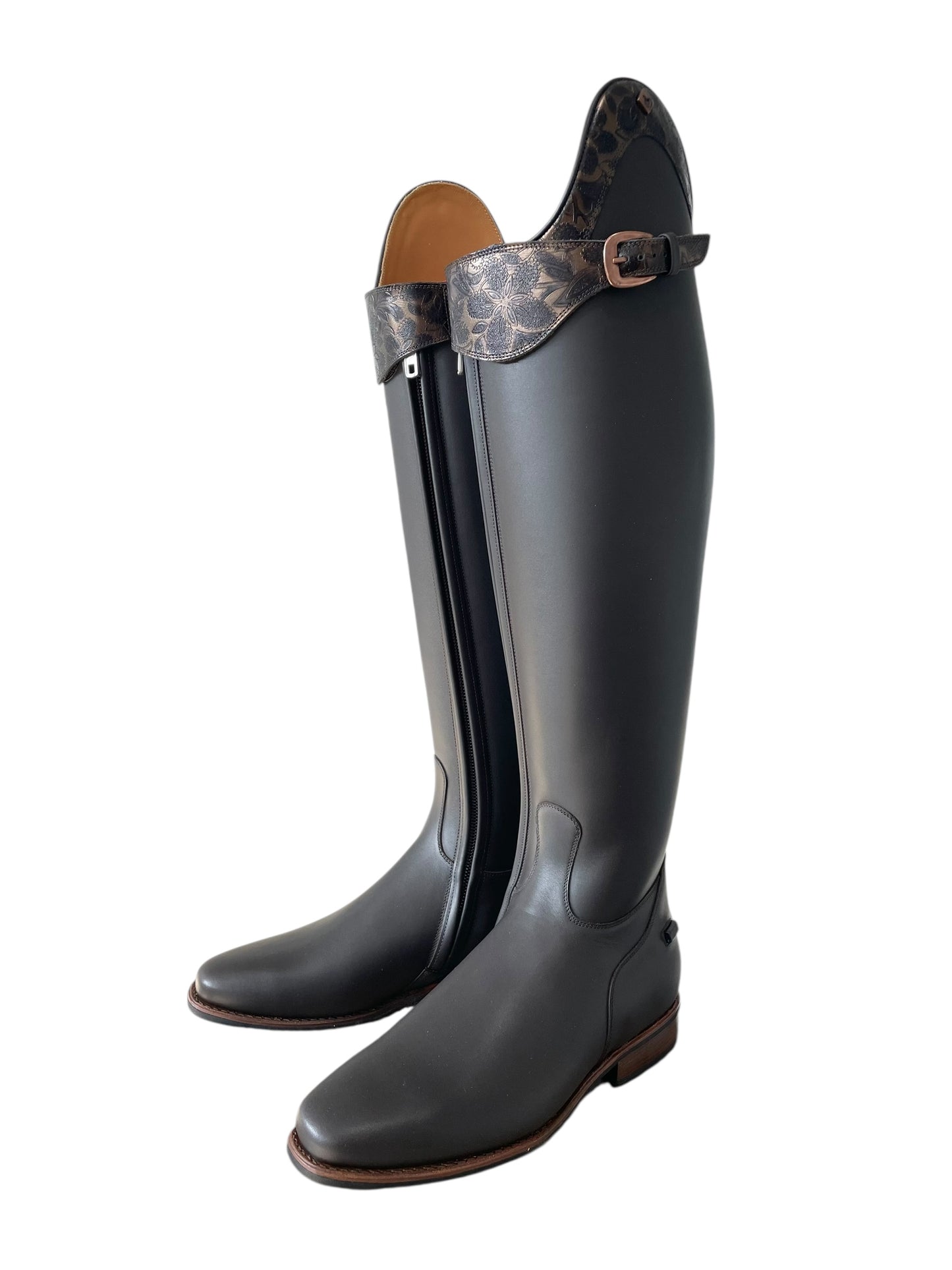 TDR's KC (DeNiro Raffaello with Vasari Strap)