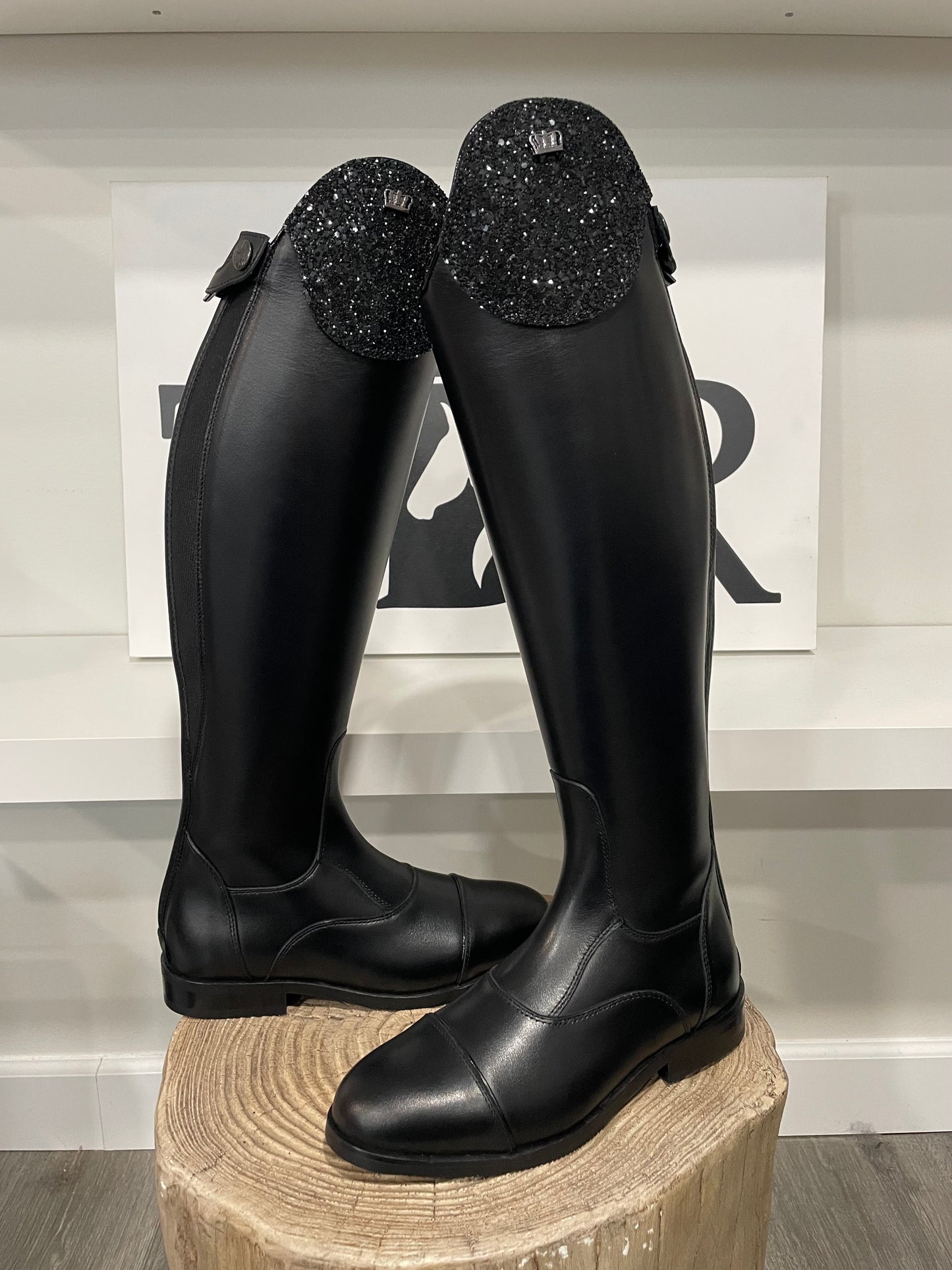 Kingsley Aspen 01 Special with REMOVABLE TOP (Aspen Black)