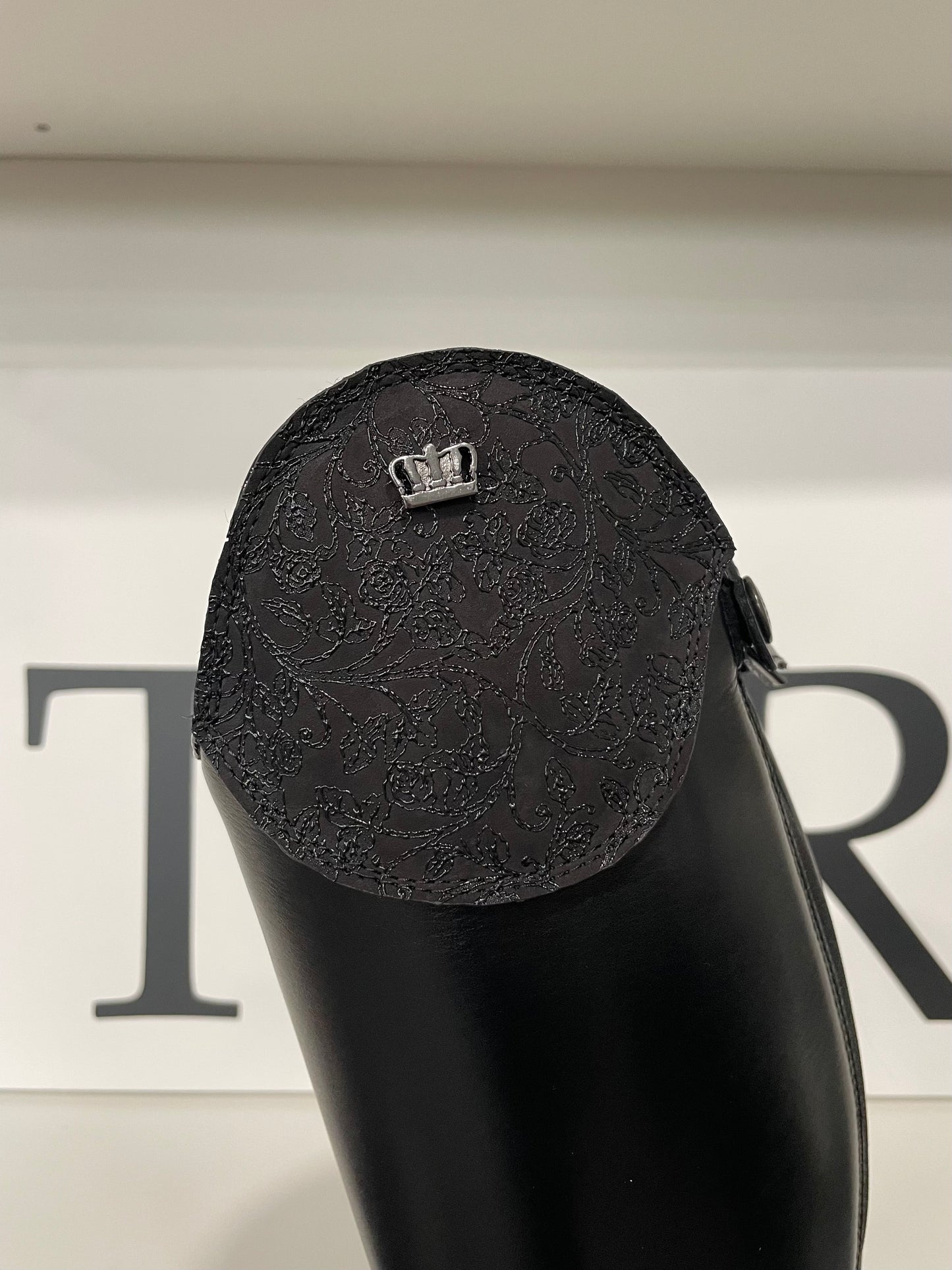 Kingsley Aspen 01 Special with REMOVABLE TOP (Aspen Black)
