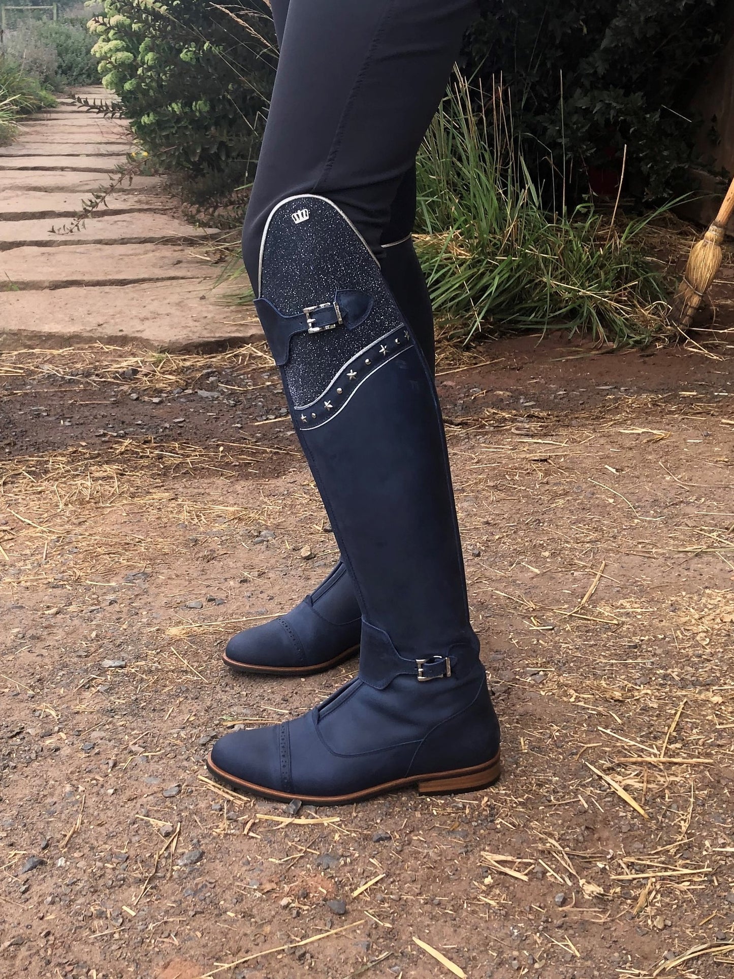 TDR's Olivia S (Kingsley London 02)