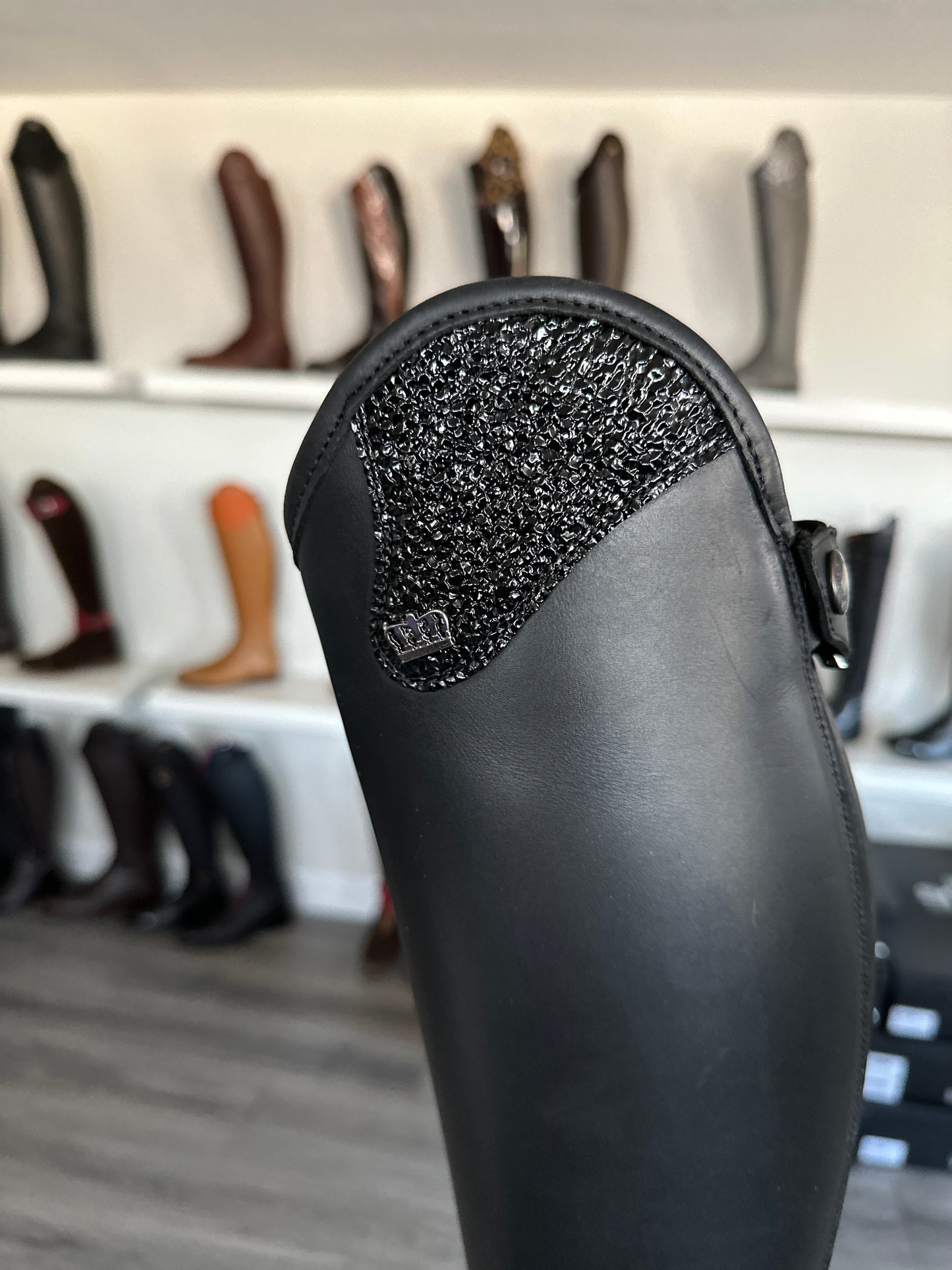 Kingsley Montreal Boot (Nature Black and Verniz Black)