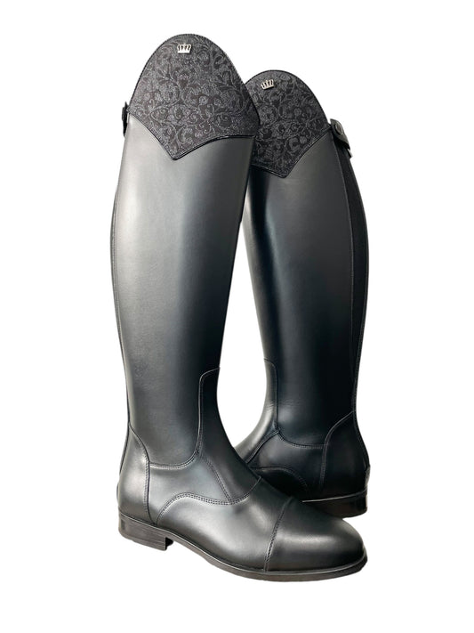 TDR's Brenna (Kingsley Aspen 01)