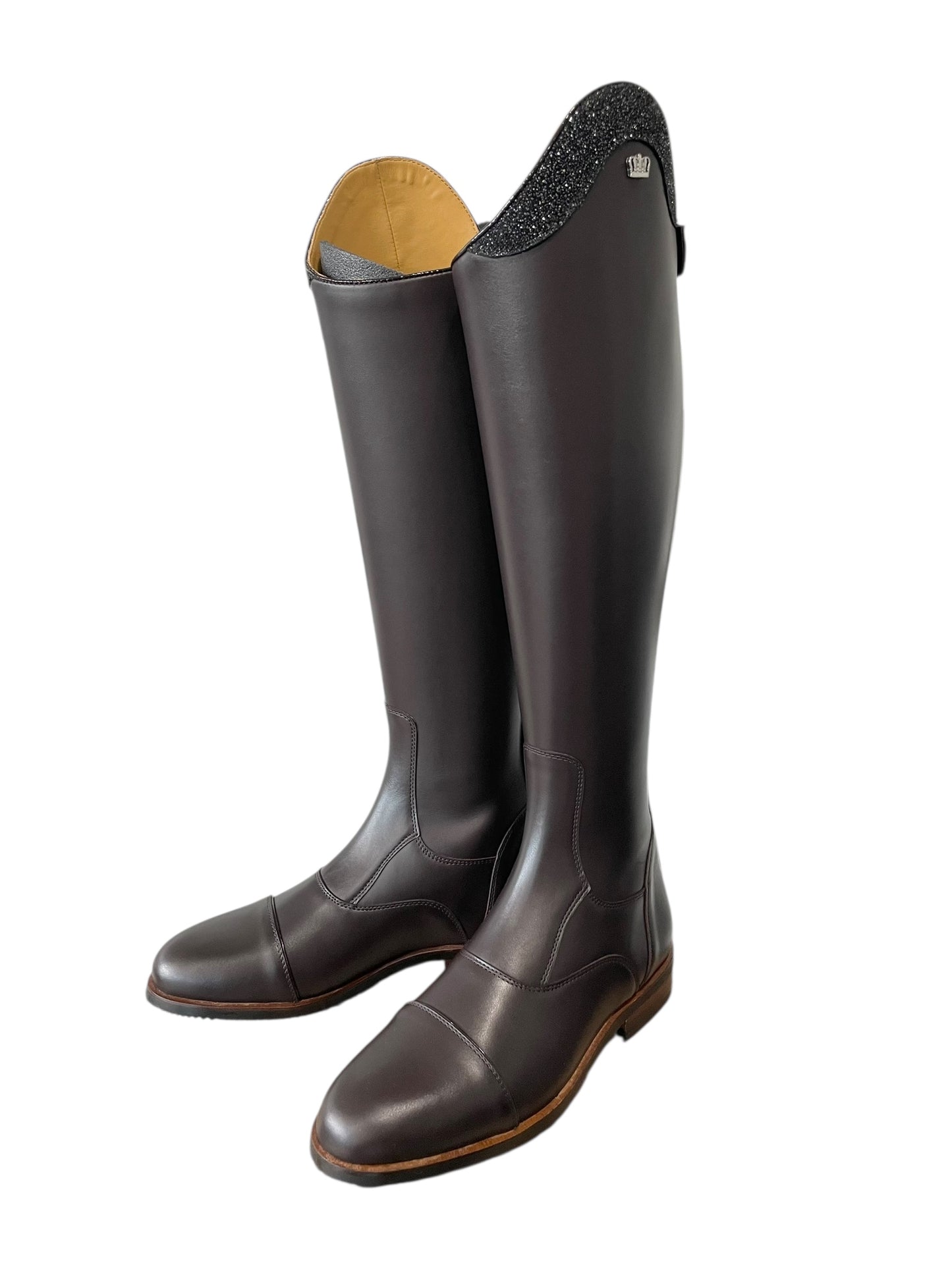 TDR's Teresa M (Kingsley Aspen 01)