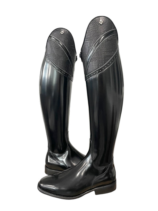 TDR's Jaci W (DeNiro Bellini)