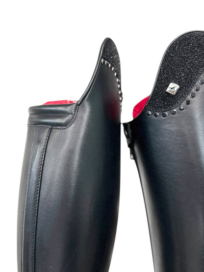 TDR's Maya D (DeNiro Bellini)