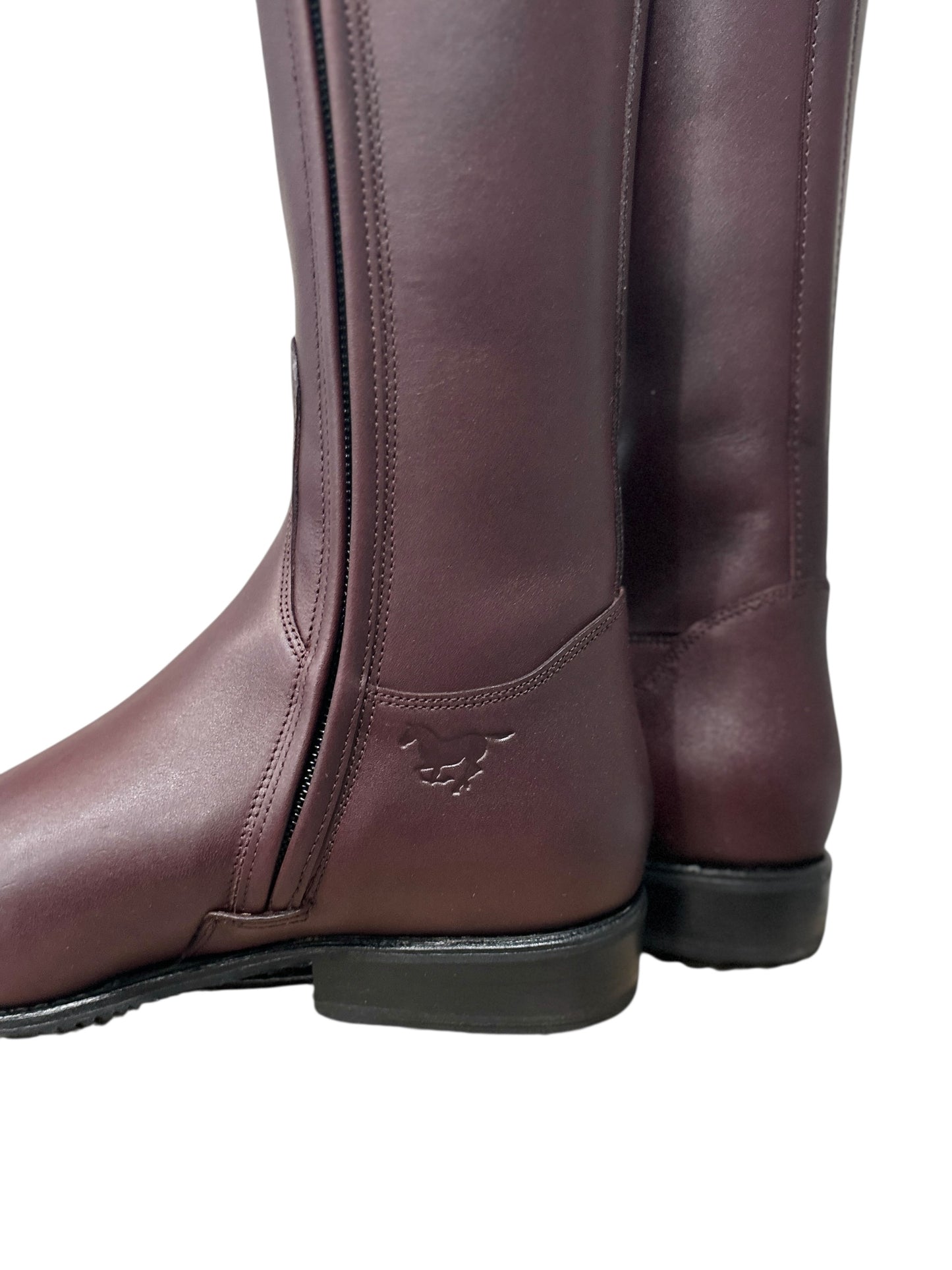 TDR's Shannon S (DeNiro Bellini)