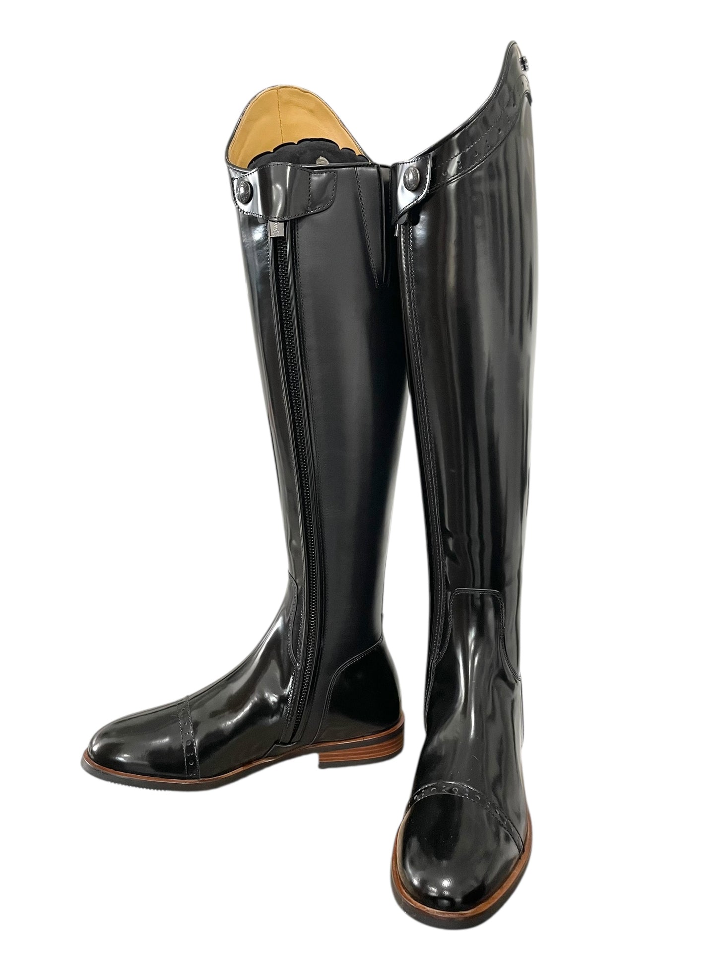 Kingsley Capri (40/MA/M)