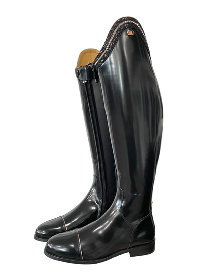 TDR's Jacqui L 4.0 (Kingsley Capri)