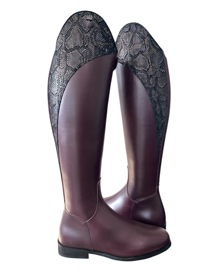 TDR's Leah H (Kingsley Capri)