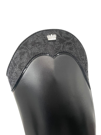 TDR's Sarah D (Kingsley Capri)