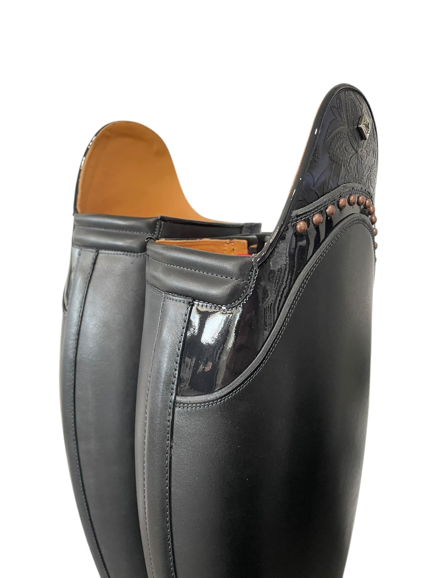 DeNiro Bellini (Foot 43.5/Height 48.5/Calf 42)