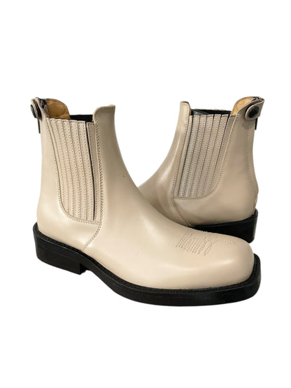 TDR's Margie B (Kingsley Jack)