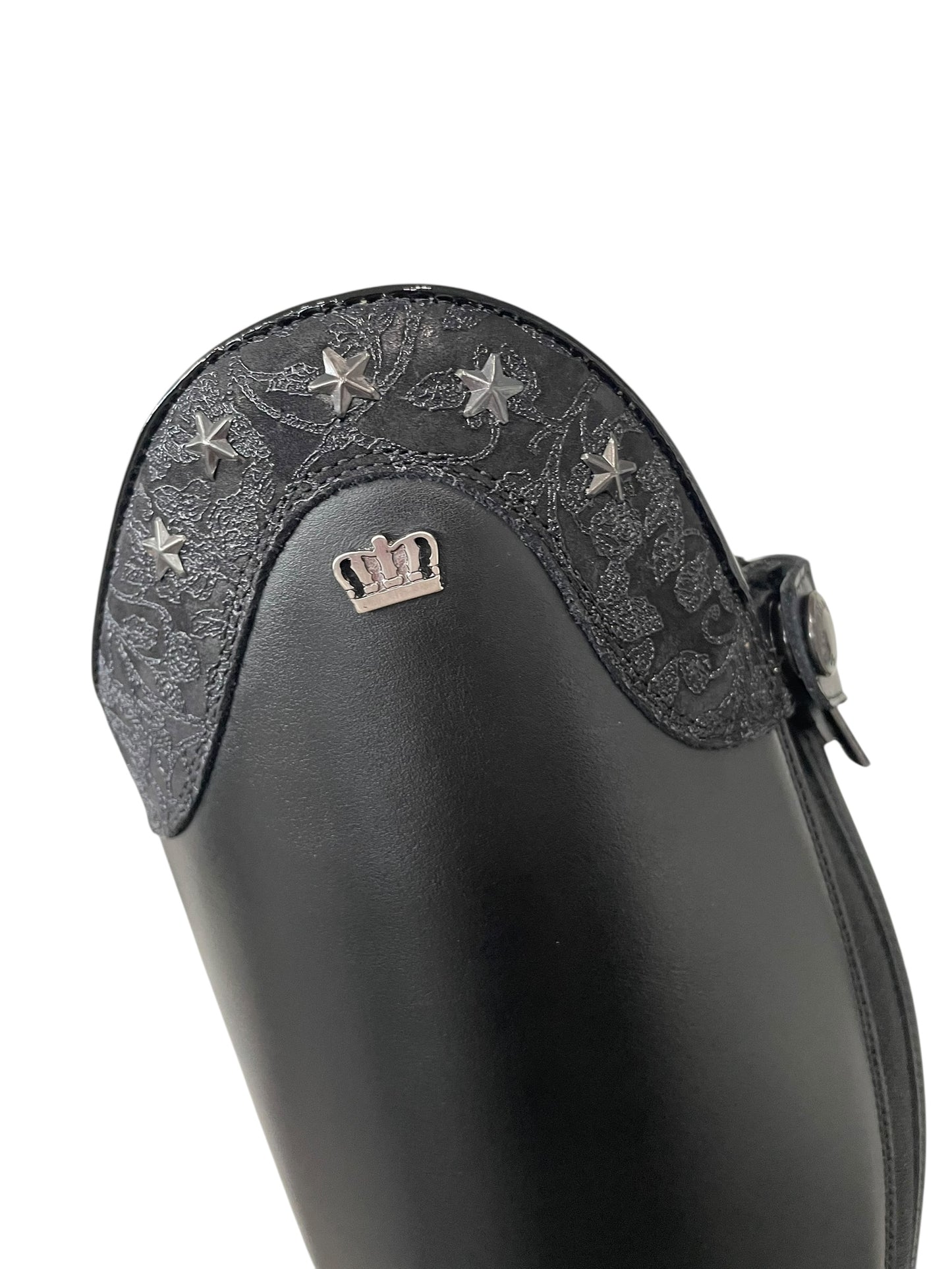 TDR's Laura V (Kingsley Maris)