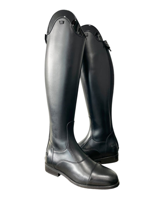 TDR's Lora 2.0 (Kingsley Maris)