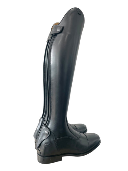 TDR's Lainey (Kingsley Montreal 03)