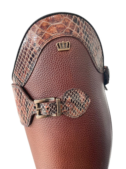 TDR's Hannah S 2.0 (Kingsley Olbia 01 with London Strap)