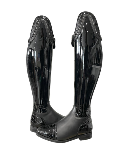 TDR's Jacy F (Celeris Olivia Flex)