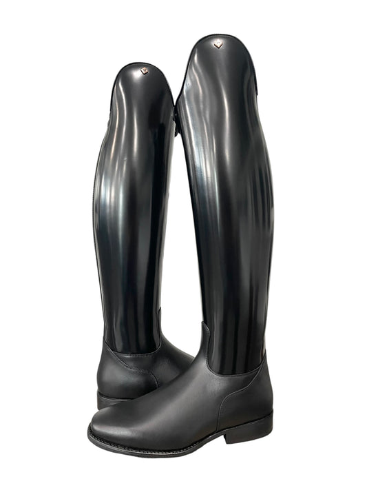 TDR's Becky M 2.0 (DeNiro Raffaello)