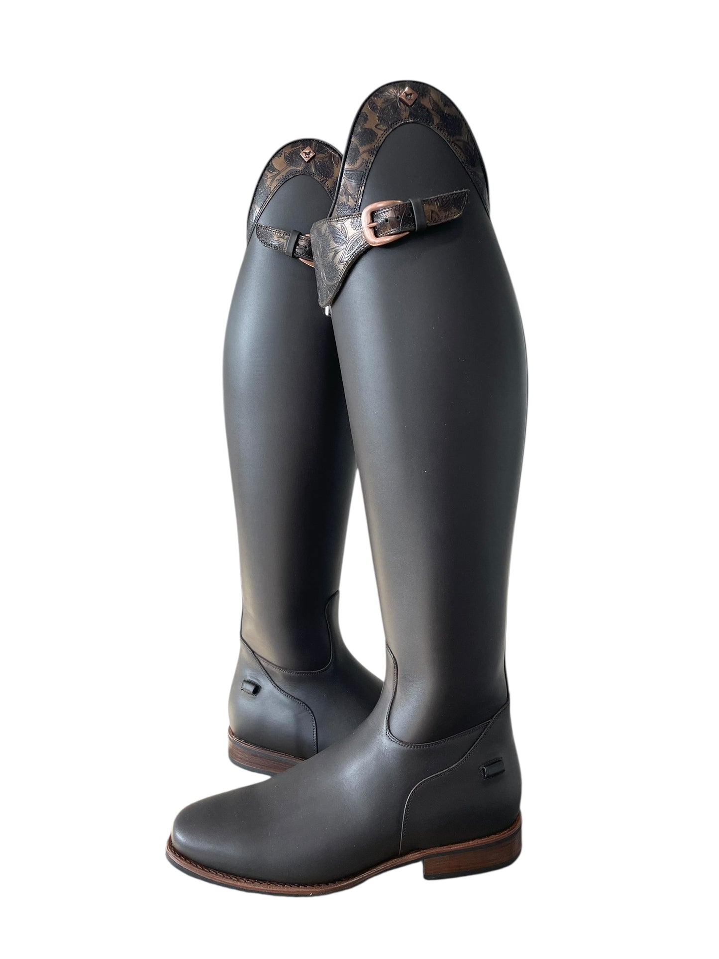 TDR's KC (DeNiro Raffaello with Vasari Strap)