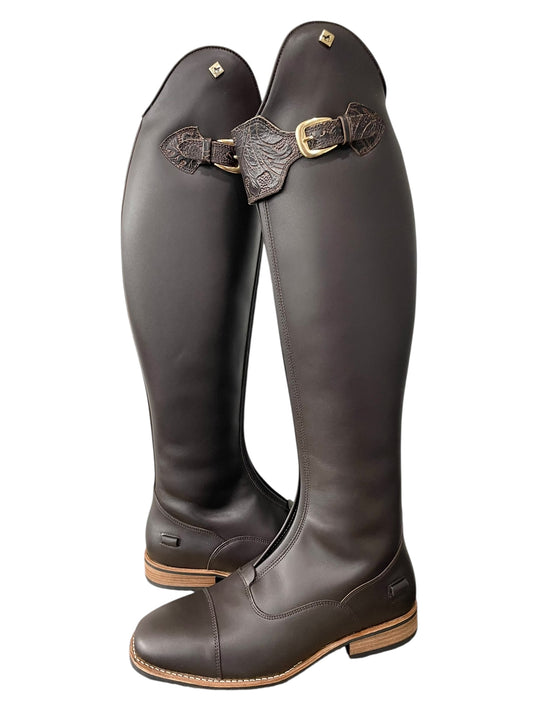 TDR's Kacey B (DeNiro S5601/D)